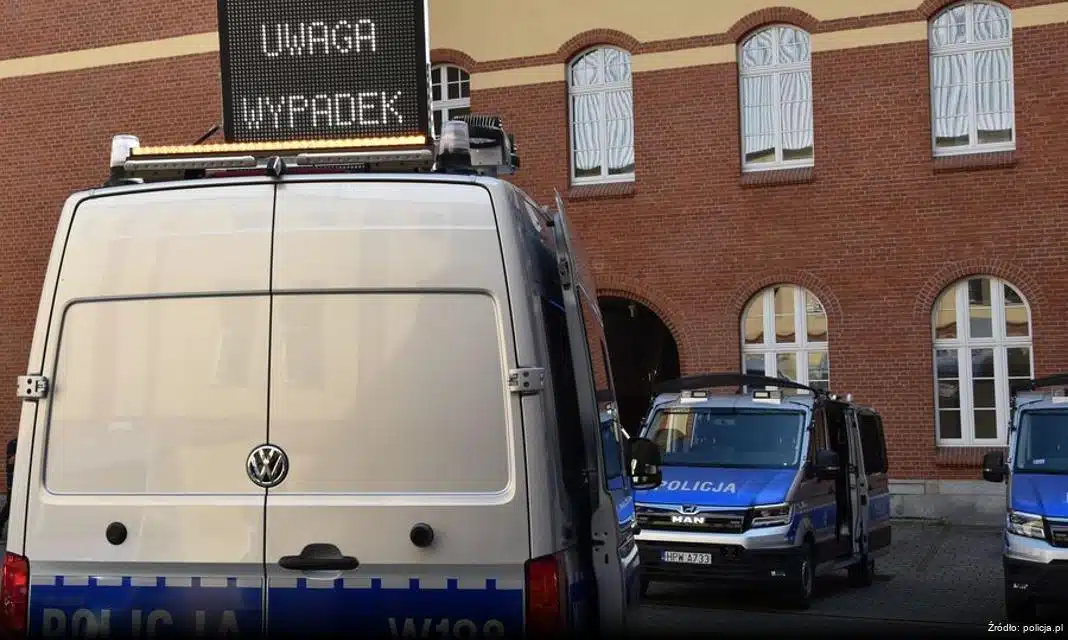 Karma zamiast fajerwerków – współpraca policji dla dobra zwierząt